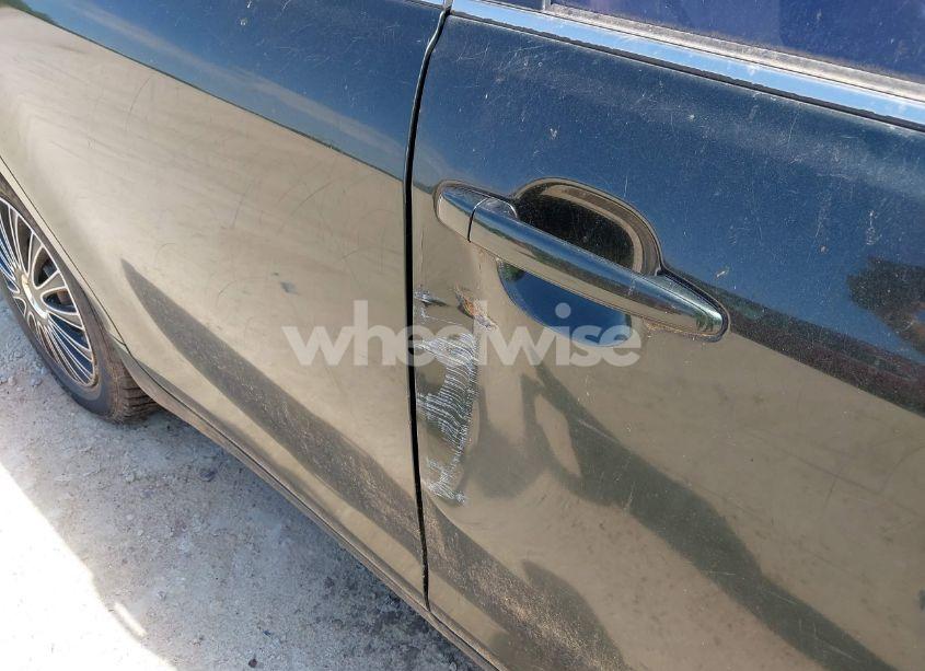 Photo 6 of 2011 Toyota Camry LE (VIN 4T1BF3EK3BU613305)