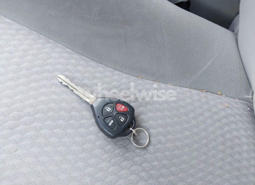 Photo 11 of 2011 Toyota Camry LE (VIN 4T1BF3EK3BU623977)