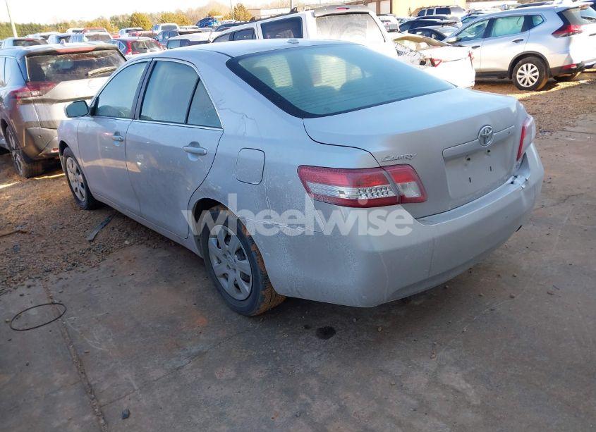 Photo 3 of 2011 Toyota Camry LE (VIN 4T1BF3EK3BU623977)