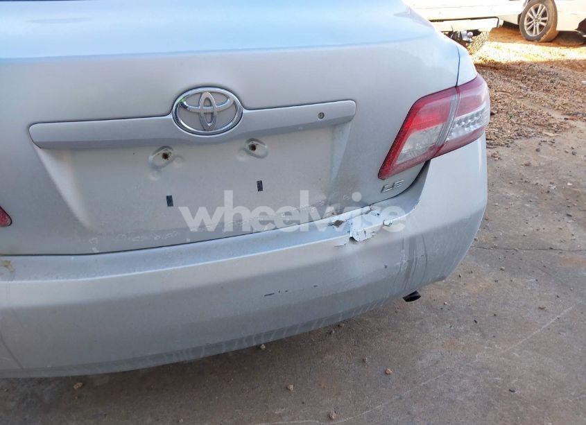 Photo 6 of 2011 Toyota Camry LE (VIN 4T1BF3EK3BU623977)