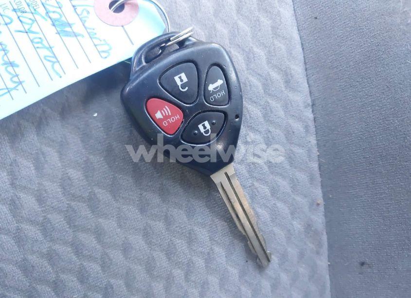 Photo 11 of 2011 Toyota Camry LE (VIN 4T1BF3EK3BU632808)