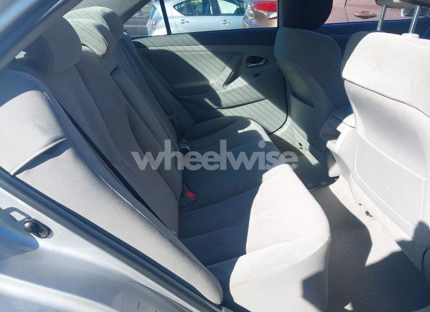 Photo 8 of 2011 Toyota Camry LE (VIN 4T1BF3EK3BU632808)