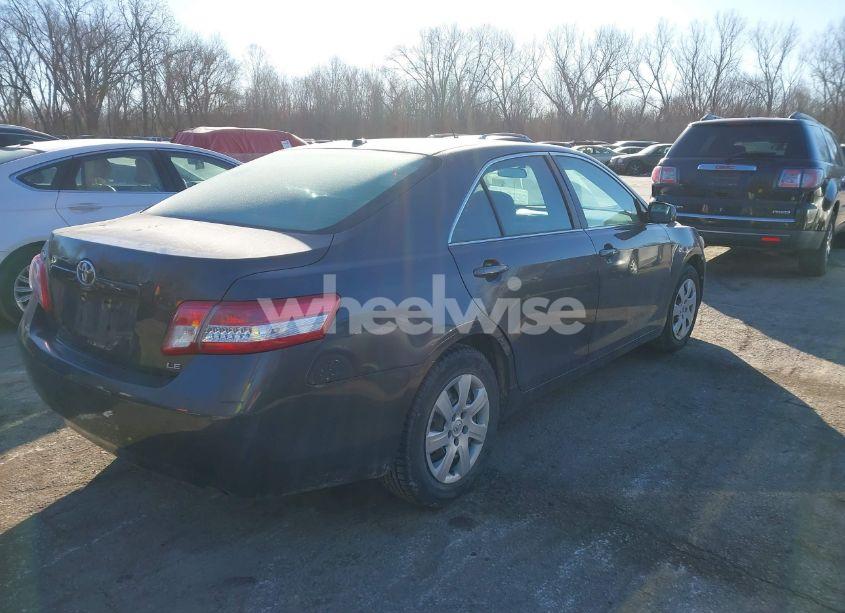 Photo 4 of 2011 Toyota Camry LE (VIN 4T1BF3EK3BU647017)