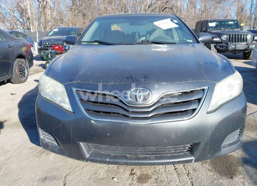 Photo 6 of 2011 Toyota Camry LE (VIN 4T1BF3EK3BU647017)