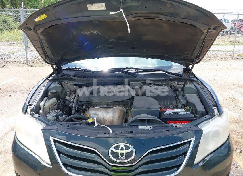 Photo 10 of 2011 Toyota Camry LE (VIN 4T1BF3EK3BU647292)