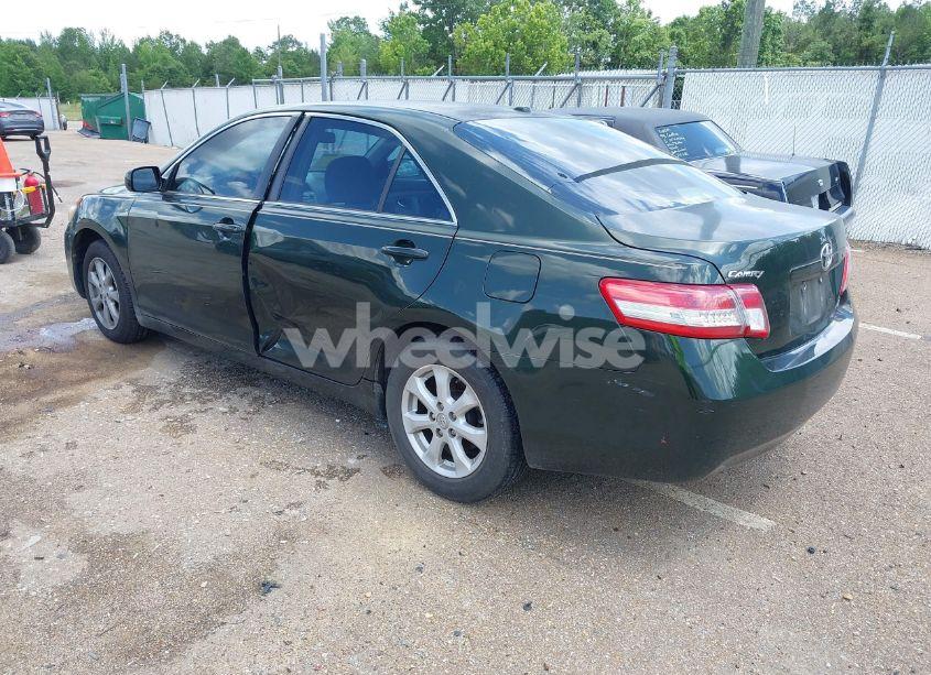 Photo 3 of 2011 Toyota Camry LE (VIN 4T1BF3EK3BU647292)