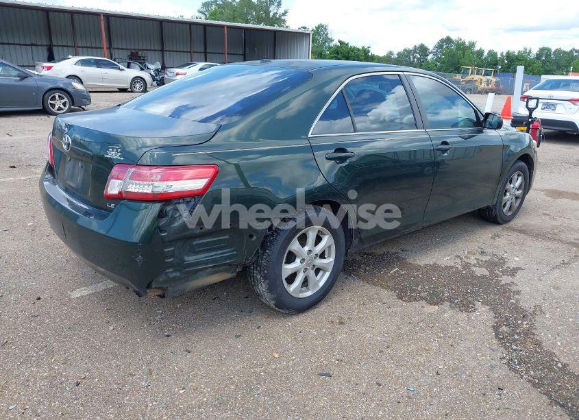 Photo 4 of 2011 Toyota Camry LE (VIN 4T1BF3EK3BU647292)