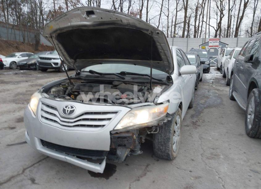 Photo 6 of 2011 Toyota Camry LE (VIN 4T1BF3EK3BU660754)
