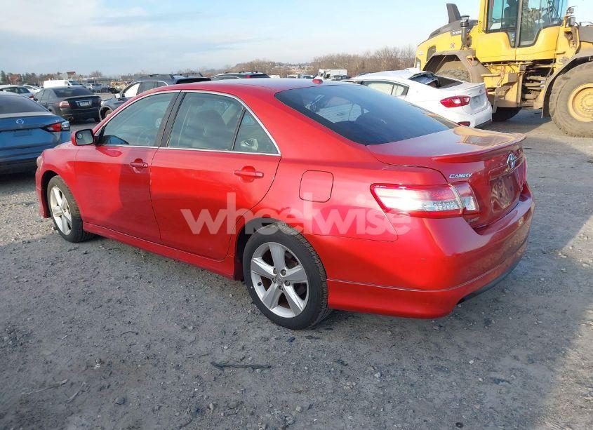 Photo 3 of 2011 Toyota Camry SE (VIN 4T1BF3EK3BU666134)