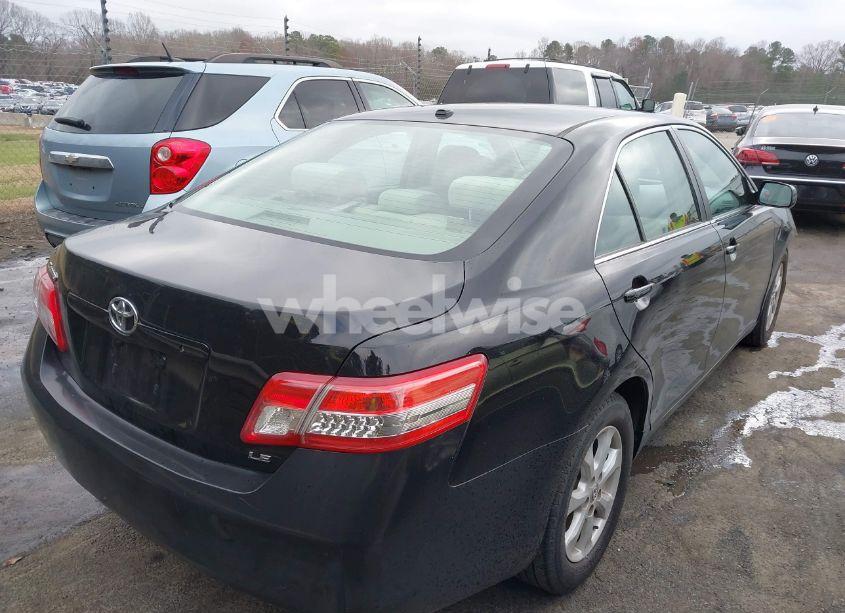 Photo 4 of 2011 Toyota Camry LE (VIN 4T1BF3EK3BU669194)