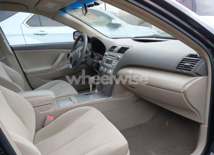 Photo 5 of 2011 Toyota Camry LE (VIN 4T1BF3EK3BU669194)