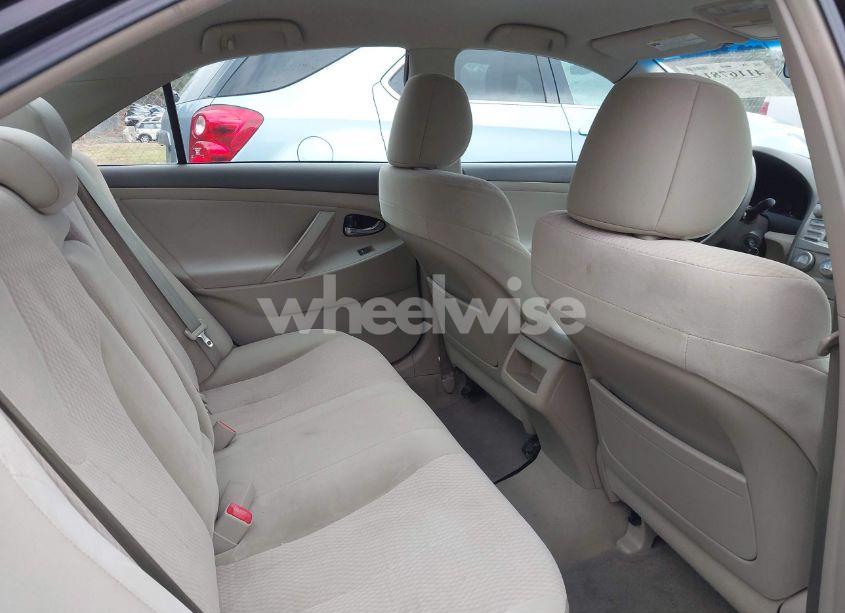 Photo 8 of 2011 Toyota Camry LE (VIN 4T1BF3EK3BU669194)