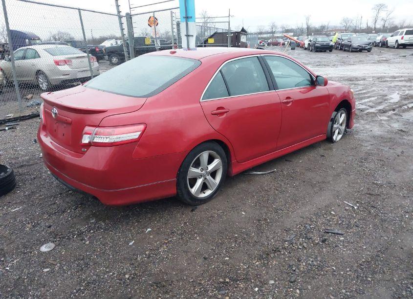 Photo 4 of 2011 Toyota Camry SE (VIN 4T1BF3EK3BU670393)
