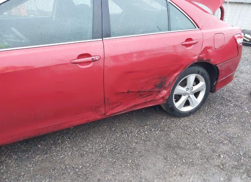 Photo 6 of 2011 Toyota Camry SE (VIN 4T1BF3EK3BU670393)