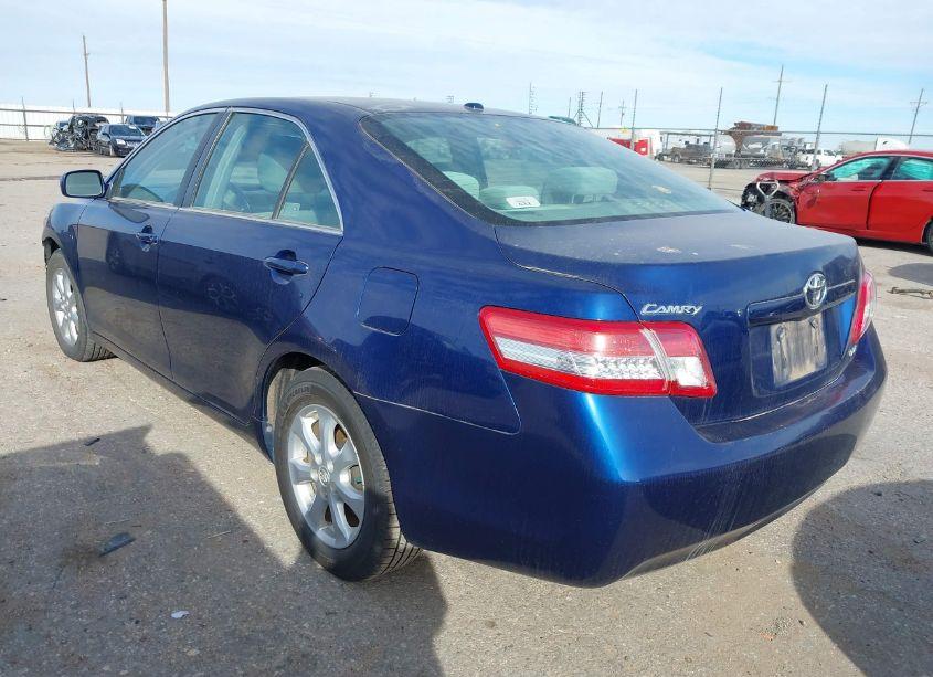 Photo 3 of 2011 Toyota Camry LE (VIN 4T1BF3EK3BU676551)