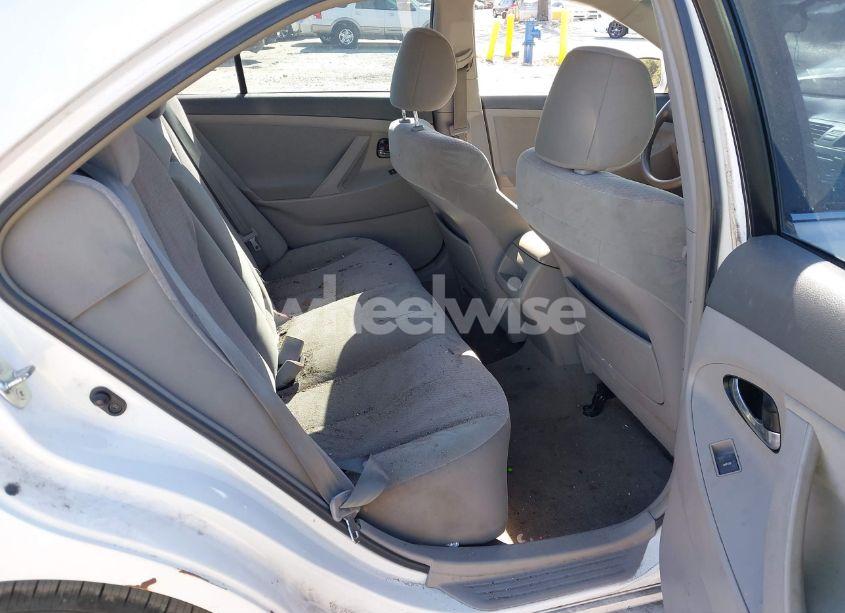 Photo 8 of 2011 Toyota Camry LE (VIN 4T1BF3EK3BU678493)