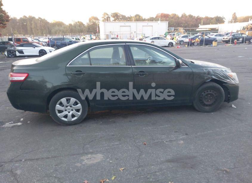 Photo 12 of 2011 Toyota Camry LE (VIN 4T1BF3EK3BU680129)