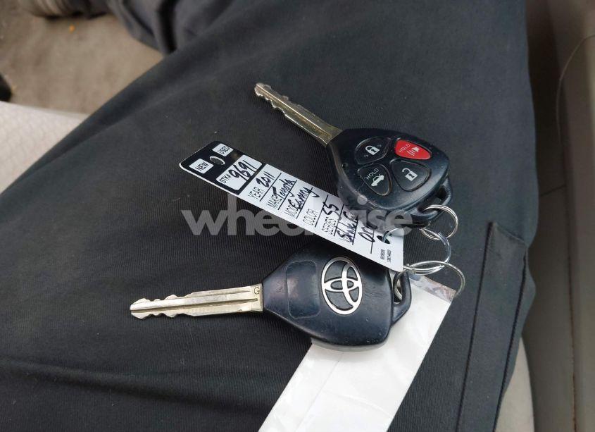 Photo 11 of 2011 Toyota Camry LE (VIN 4T1BF3EK3BU682687)