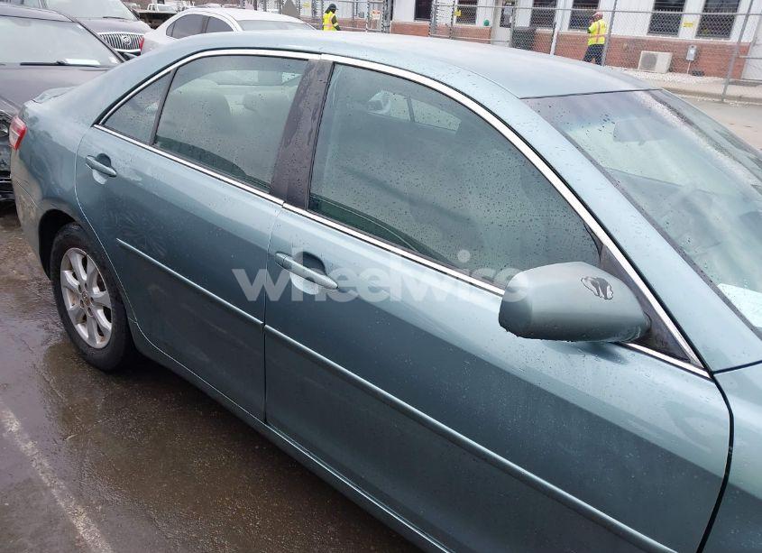 Photo 13 of 2011 Toyota Camry LE (VIN 4T1BF3EK3BU682687)