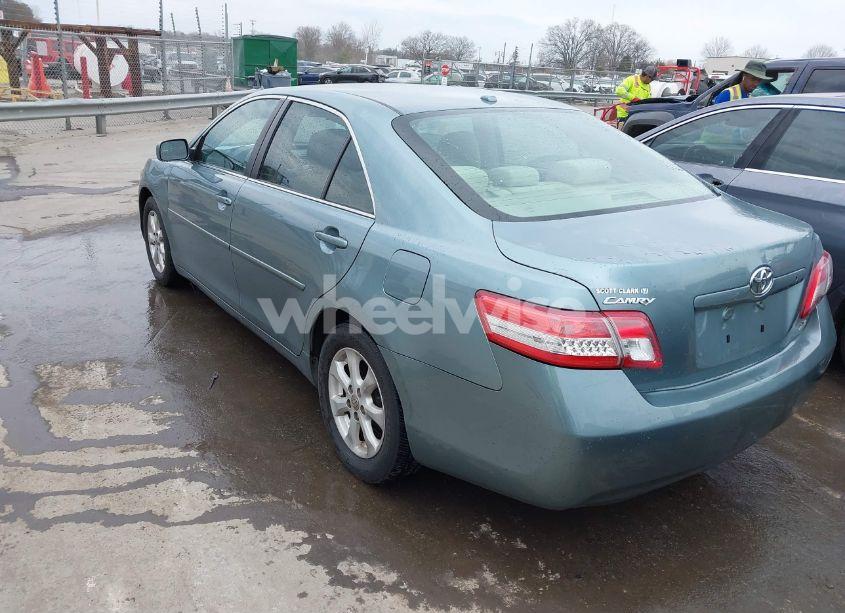 Photo 3 of 2011 Toyota Camry LE (VIN 4T1BF3EK3BU682687)