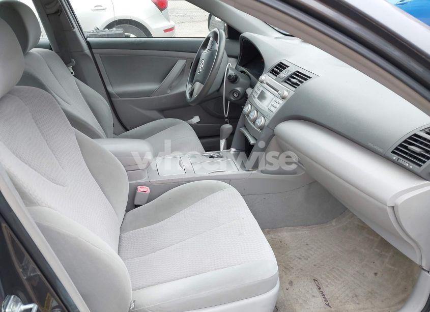 Photo 5 of 2011 Toyota Camry LE (VIN 4T1BF3EK3BU688358)