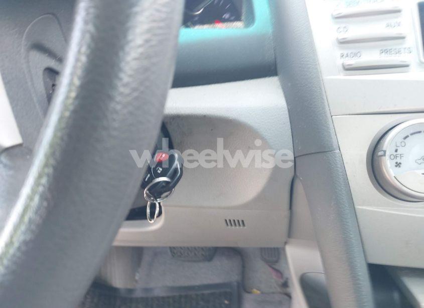 Photo 11 of 2011 Toyota Camry LE (VIN 4T1BF3EK3BU699862)