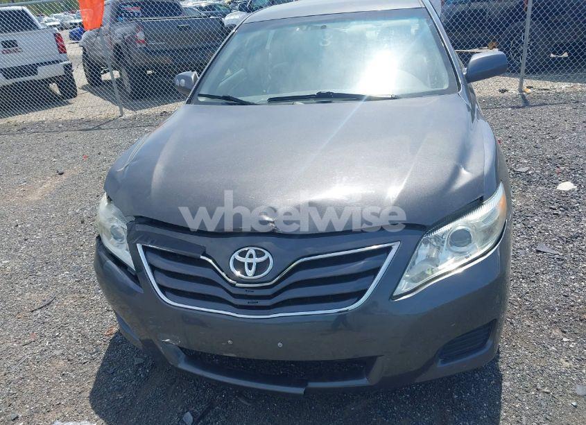 Photo 6 of 2011 Toyota Camry LE (VIN 4T1BF3EK3BU699862)