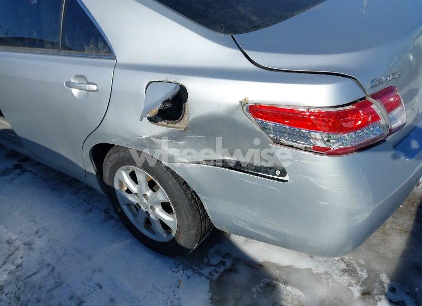 Photo 6 of 2011 Toyota Camry LE (VIN 4T1BF3EK3BU715865)
