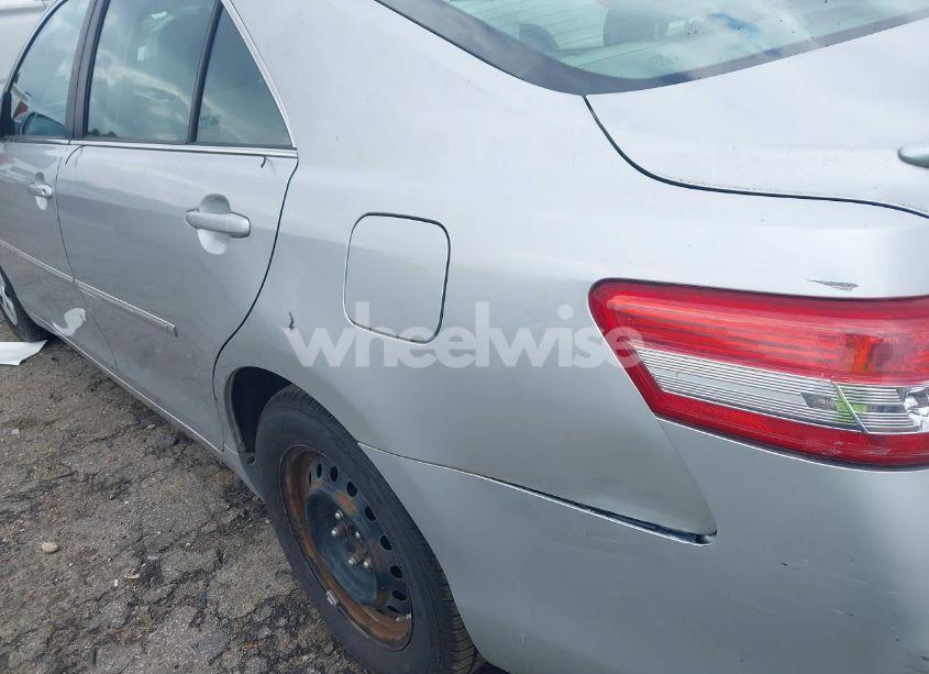 Photo 14 of 2011 Toyota Camry LE (VIN 4T1BF3EK3BU728485)