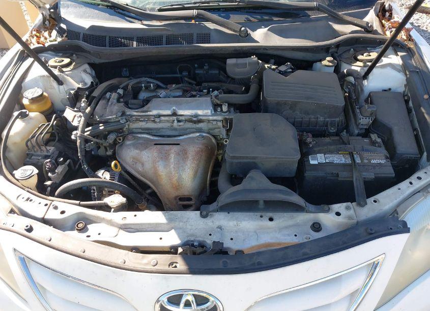 Photo 10 of 2011 Toyota Camry LE (VIN 4T1BF3EK3BU750745)