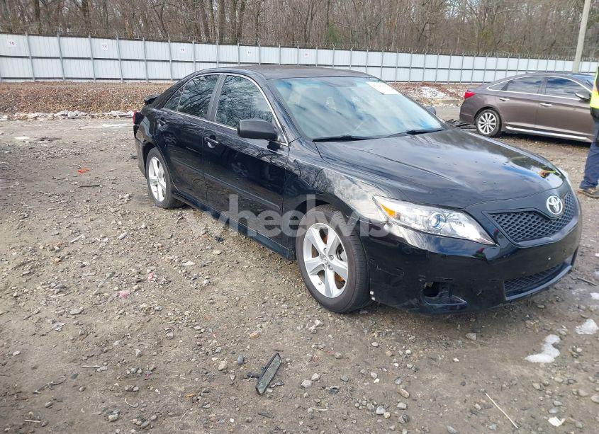 2011 Toyota Camry SE (VIN 4T1BF3EK3BU755055) main photo