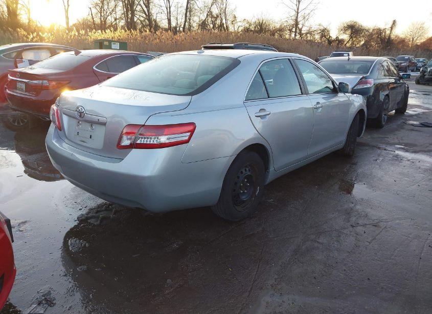 Photo 4 of 2011 Toyota Camry (VIN 4T1BF3EK3BU756349)