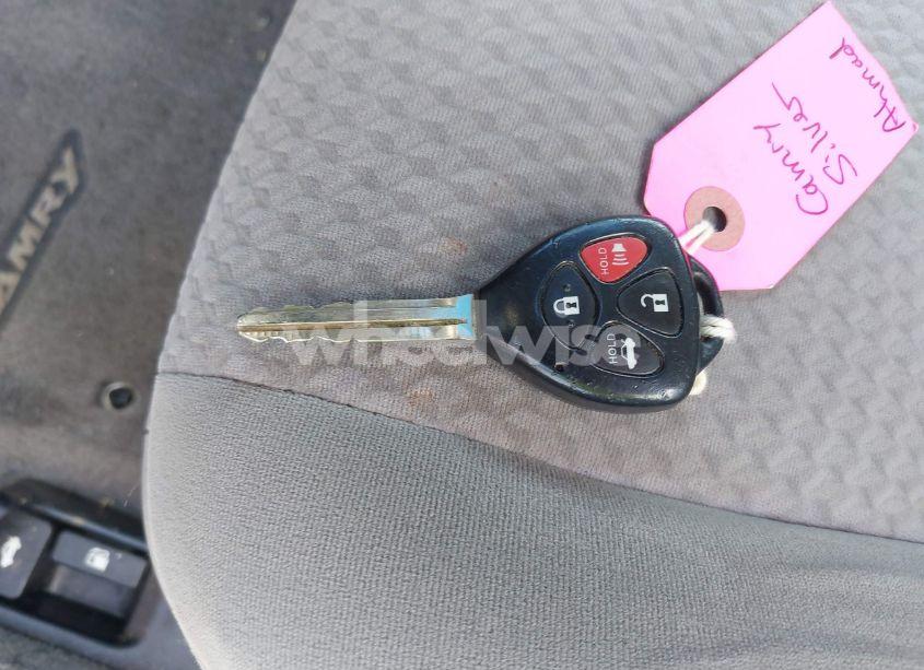 Photo 11 of 2011 Toyota Camry LE (VIN 4T1BF3EK3BU770056)