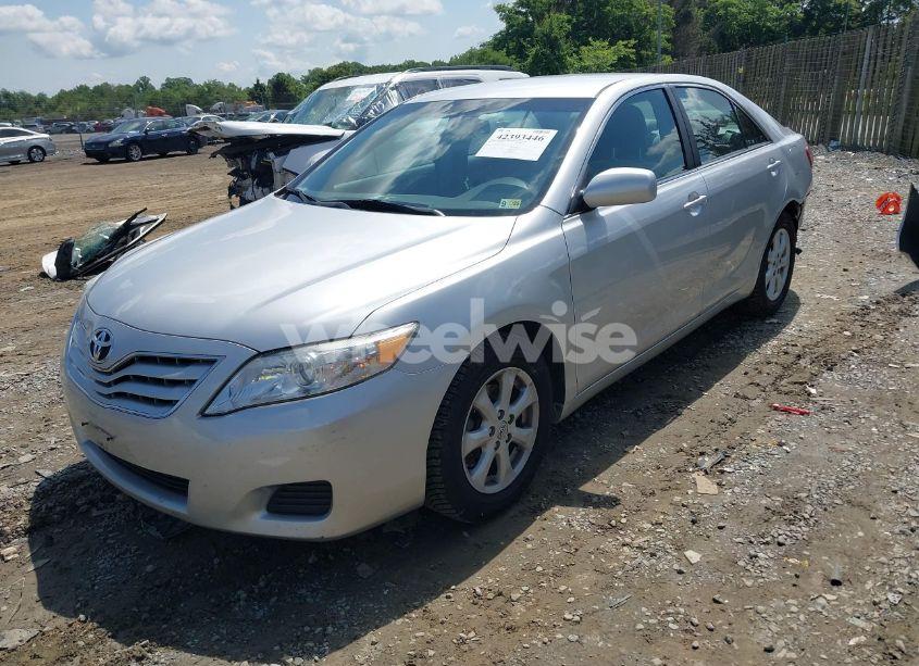 Photo 2 of 2011 Toyota Camry LE (VIN 4T1BF3EK3BU770056)