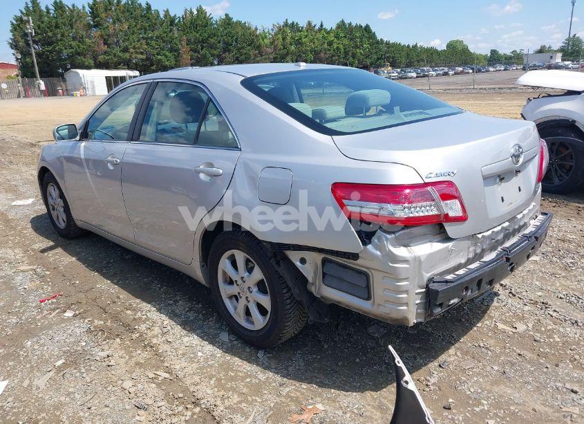 Photo 3 of 2011 Toyota Camry LE (VIN 4T1BF3EK3BU770056)