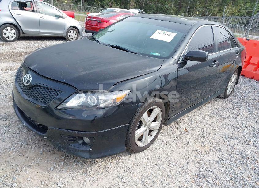 Photo 2 of 2011 Toyota Camry SE (VIN 4T1BF3EK3BU771580)