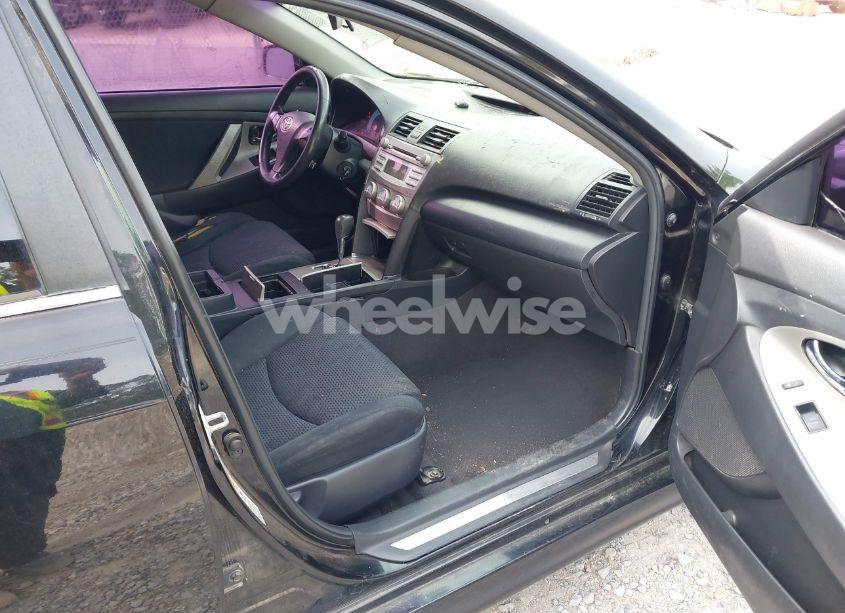 Photo 5 of 2011 Toyota Camry SE (VIN 4T1BF3EK3BU771580)