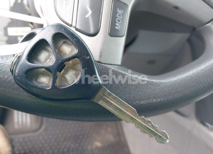 Photo 11 of 2010 Toyota Camry LE (VIN 4T1BF3EK4AU018073)