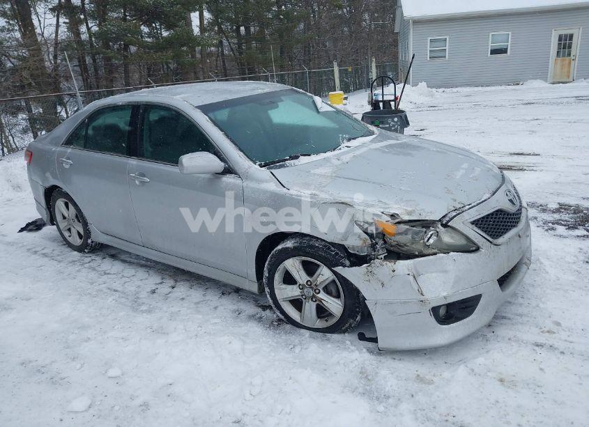 2010 Toyota Camry SE (VIN 4T1BF3EK4AU023015) main photo