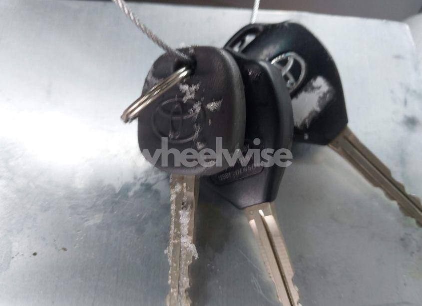 Photo 11 of 2010 Toyota Camry SE (VIN 4T1BF3EK4AU023015)