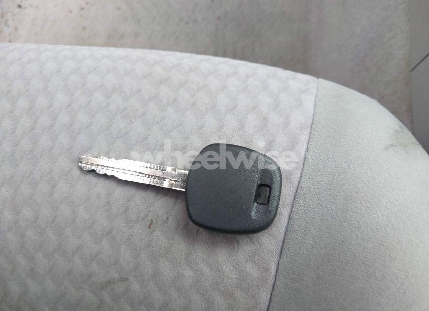 Photo 11 of 2010 Toyota Camry LE (VIN 4T1BF3EK4AU024326)