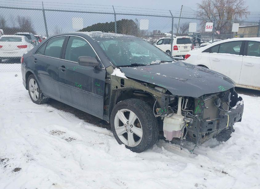 2010 Toyota Camry SE (VIN 4T1BF3EK4AU024455) main photo