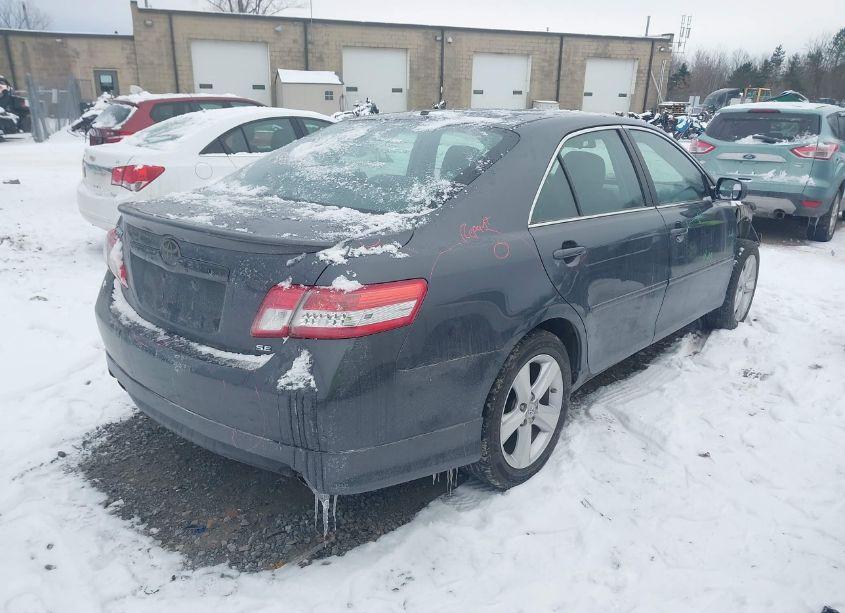 Photo 4 of 2010 Toyota Camry SE (VIN 4T1BF3EK4AU024455)