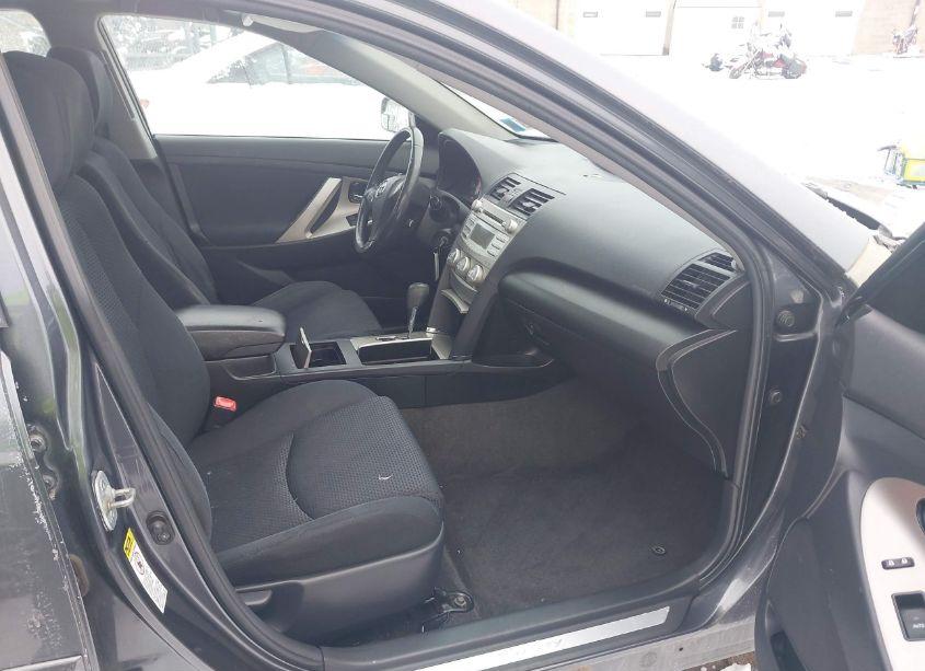 Photo 5 of 2010 Toyota Camry SE (VIN 4T1BF3EK4AU024455)