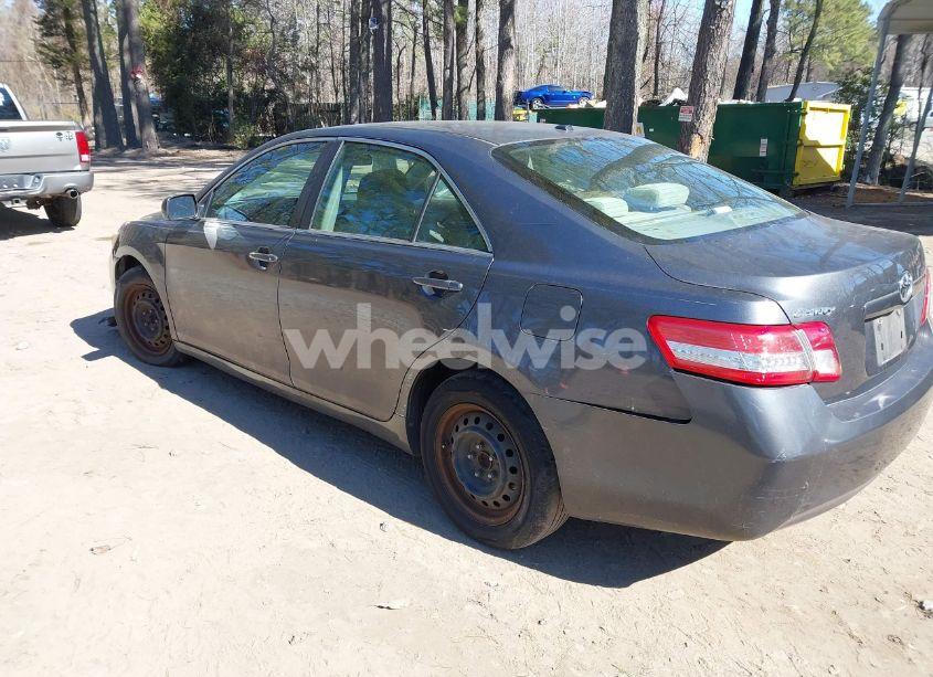 Photo 3 of 2010 Toyota Camry LE (VIN 4T1BF3EK4AU033463)