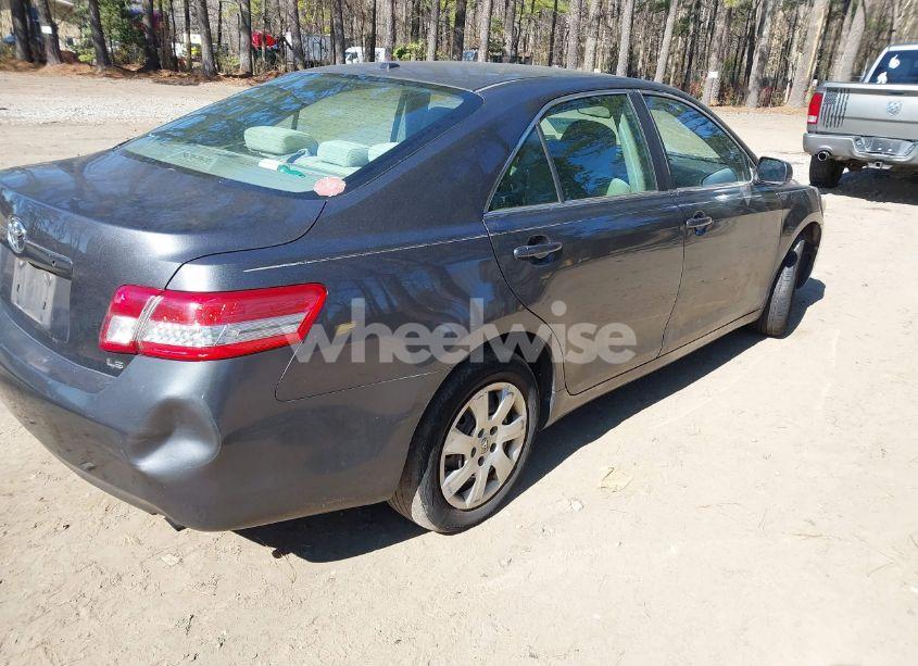 Photo 4 of 2010 Toyota Camry LE (VIN 4T1BF3EK4AU033463)
