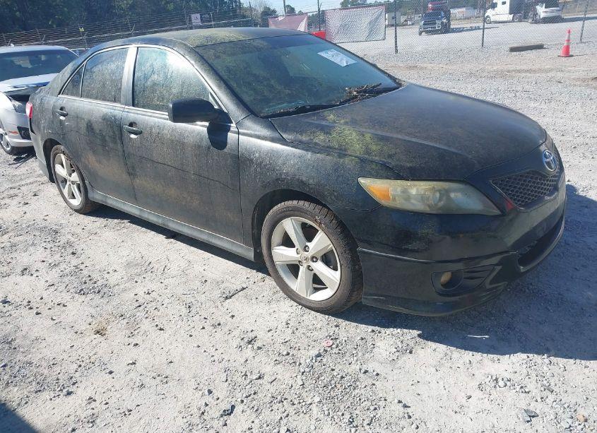 2010 Toyota Camry SE (VIN 4T1BF3EK4AU040185) main photo