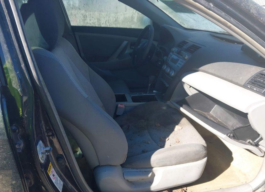 Photo 5 of 2010 Toyota Camry SE (VIN 4T1BF3EK4AU040185)