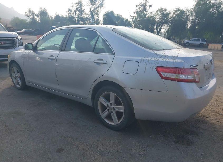 Photo 3 of 2010 Toyota Camry LE (VIN 4T1BF3EK4AU048691)