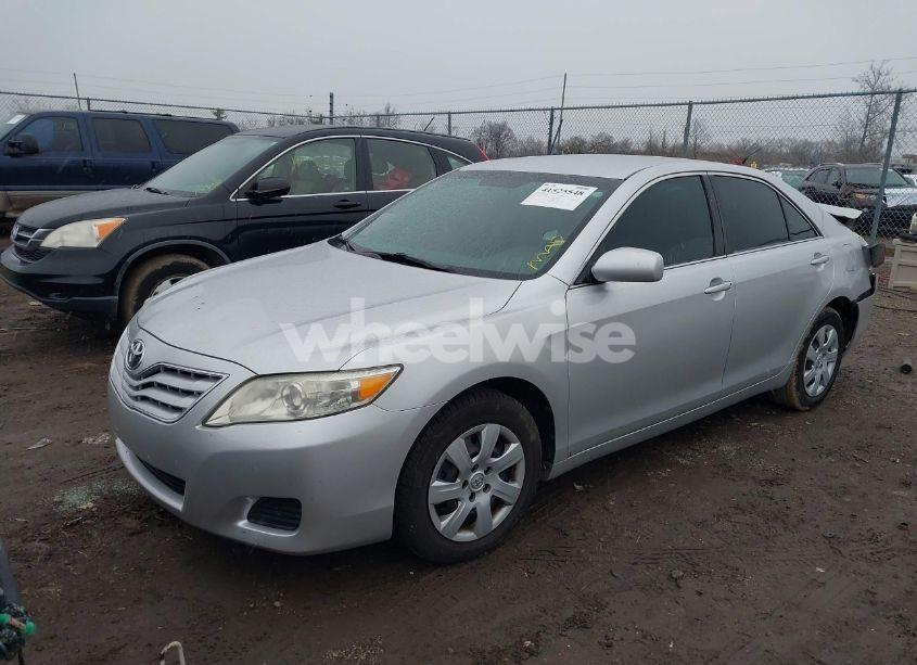 Photo 2 of 2010 Toyota Camry LE (VIN 4T1BF3EK4AU072621)